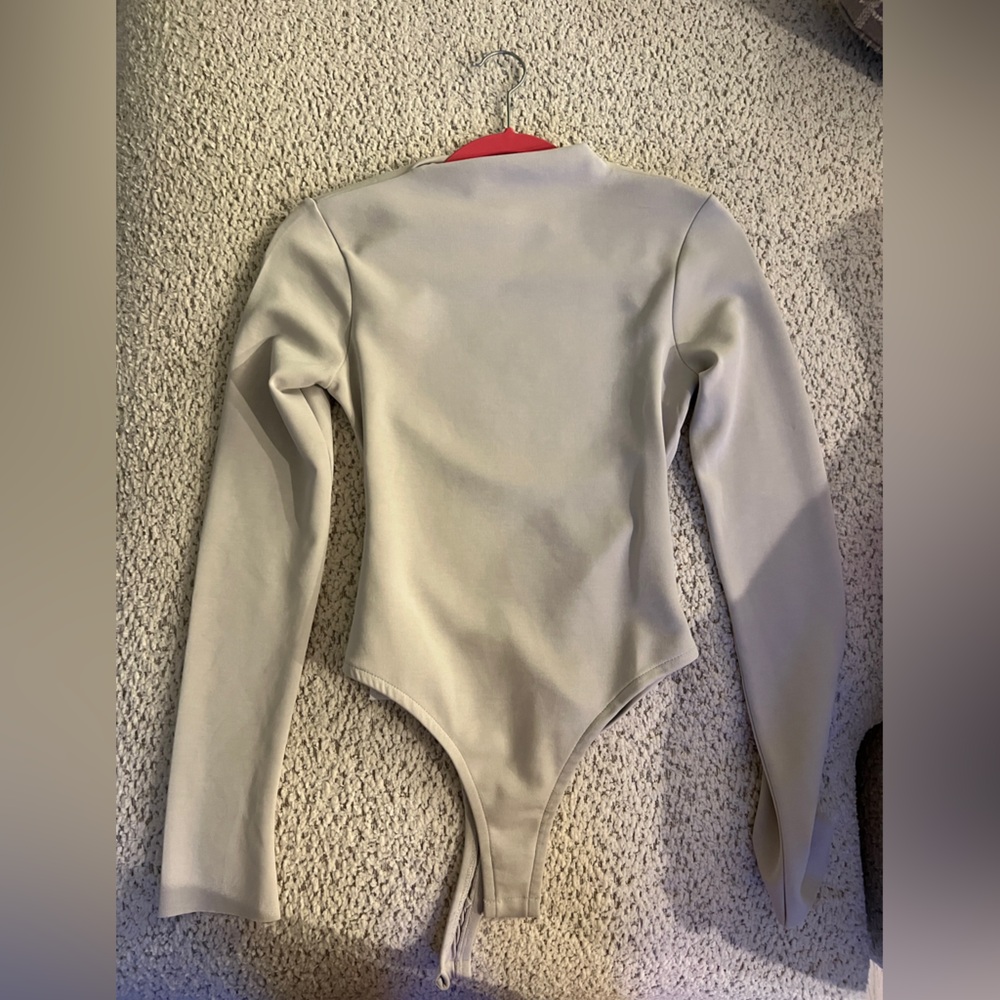 ASOS Open-Back Top Light Gray - Picture 6 of 7